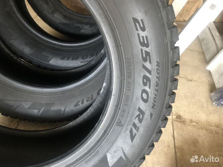 Pirelli Scorpion 235/60 R17 106T