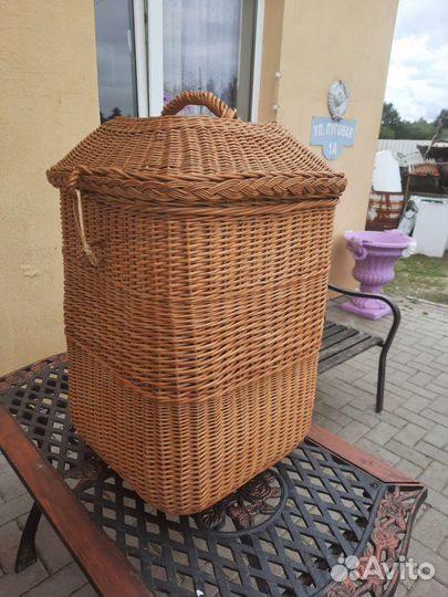 Корзина из ротанга