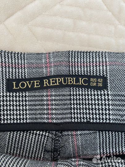 Шорты женские клетчатые Love Republic