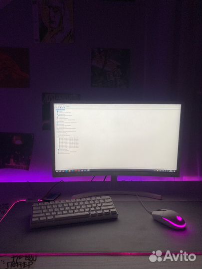 Игровой компьютер с монитором