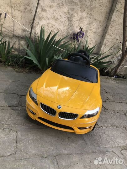 Детский электромобиль