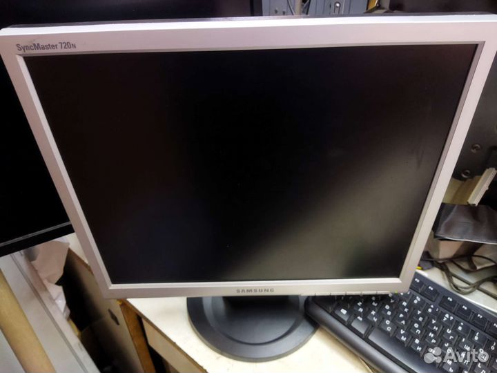 Монитор samsung syncmaster 720N