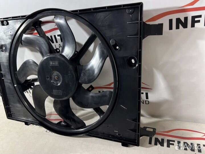 Диффузор радиатора в сборе без блоков управления