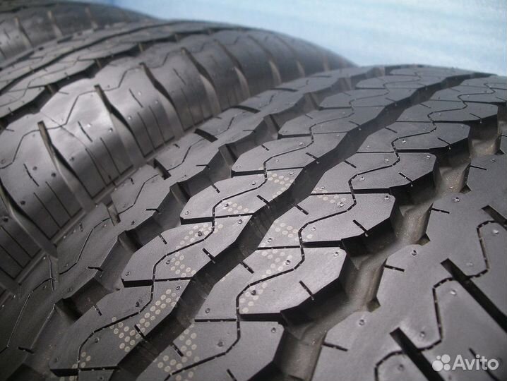 Maxxis Vansmart MCV3+ 205/70 R15C 106R