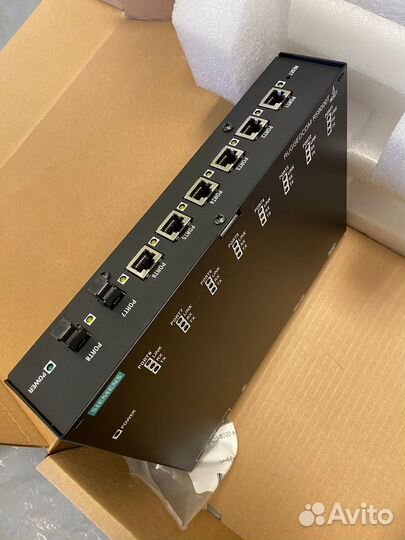 Siemens Ruggedcom RS8000 TNC-HI-MM-MS-XX