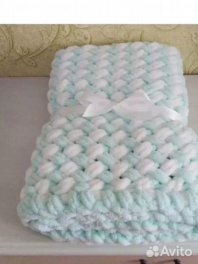 Плед детский вязаный ручная работа