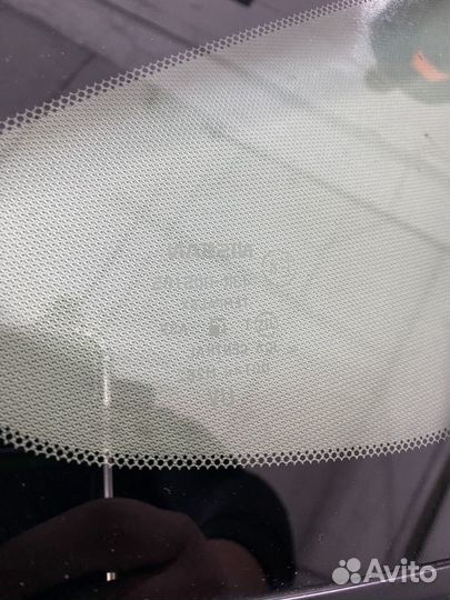 Стекло кузовное глухое Nissan Almera (G15) III (20