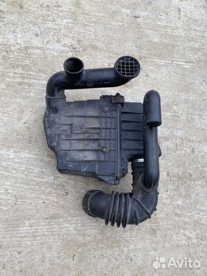 Корпус воздушного фильтра Land Rover freelander 1