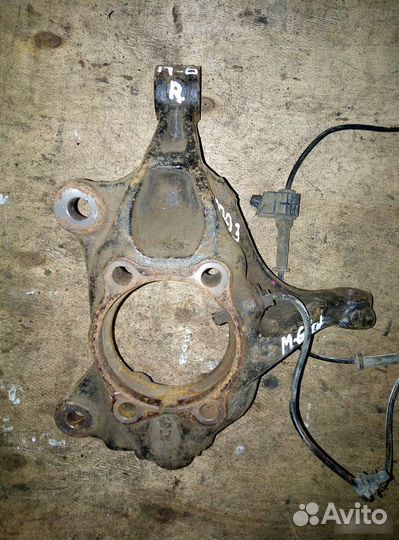 Кулак поворотный передний левый Mazda Mazda6 GJ