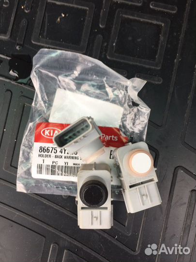 Датчик парковки(парктроник) KIA