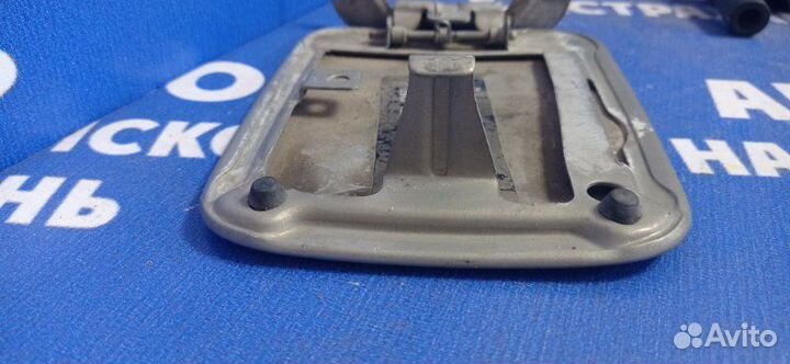 Лючок бензобака Hyundai Accent седан G4EC 2007