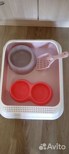 Кошачий лоток, и миски бу