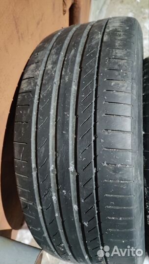 Continental ComfortContact - 5 235/45 R19 99V