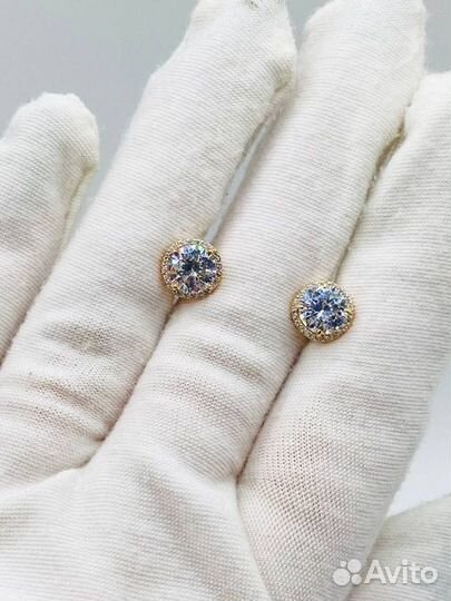 Золотые серьги с фианитом