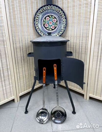 Казан чугунный с печкой