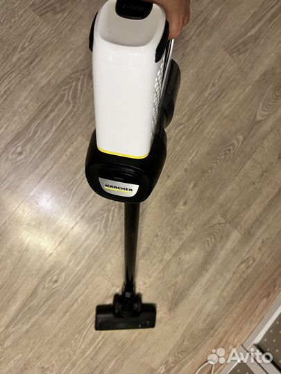 Аккумуляторный Пылесос karcher VC 4 Cordless