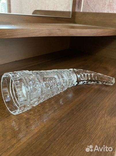 Рог и стопки из хрусталя