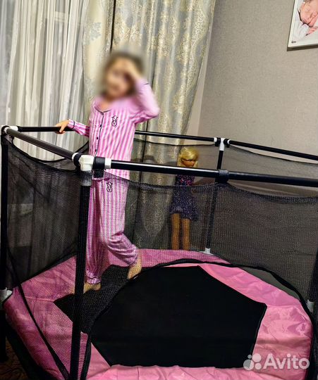 Детский батут с сеткой