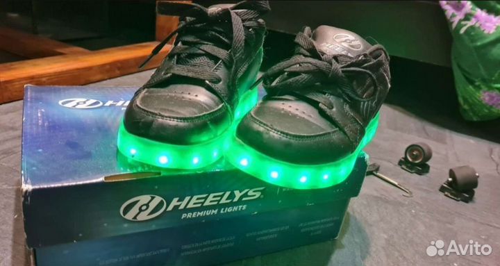 Кроссовки с роликами Heelys 34 размер