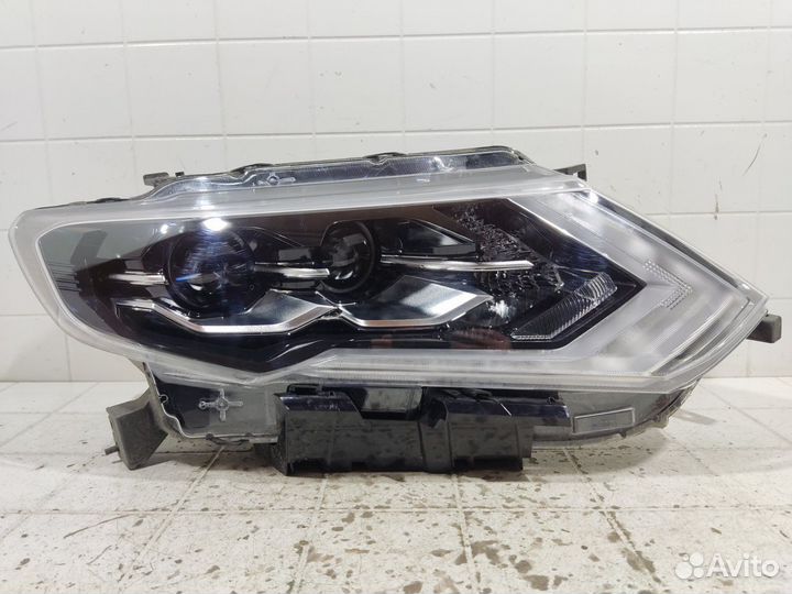 Фара LED передняя правая Nissan X-Trail 3