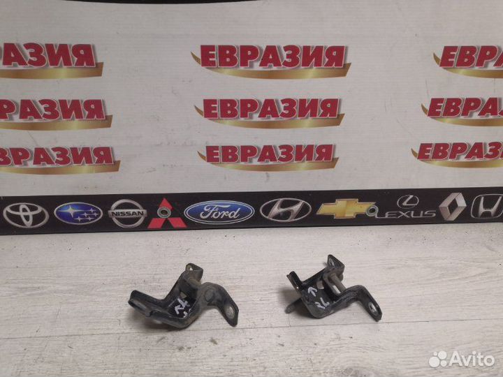 Петли двери задние левые Mazda Tribute epew YF