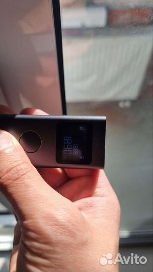 Перегородка стеклянная с дверью сдвижной