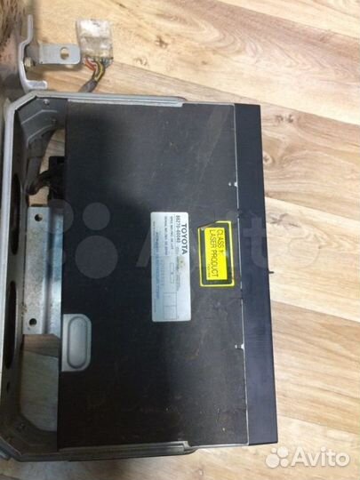 CD-чейнджер Toyota Land Cruiser 100