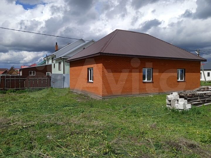 Дом 83 м² на участке 5 сот.