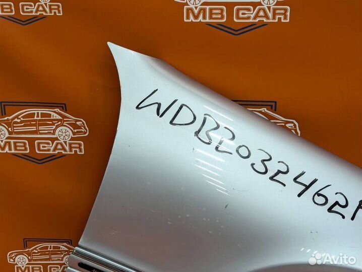 Крыло переднее правое w203 C-class 271.946