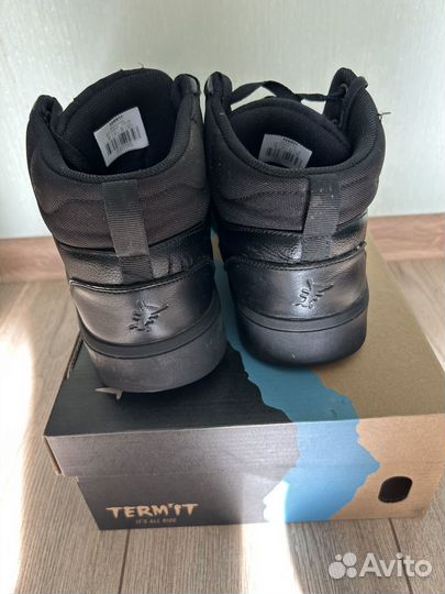 Кроссовки termit