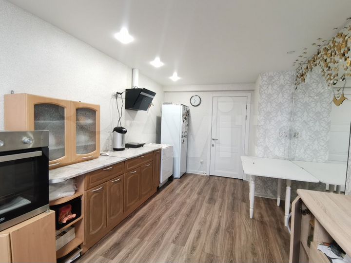 3-к. квартира, 51,6 м², 1/3 эт.