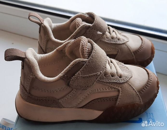 Кроссовки zara ботинки угги тапочки