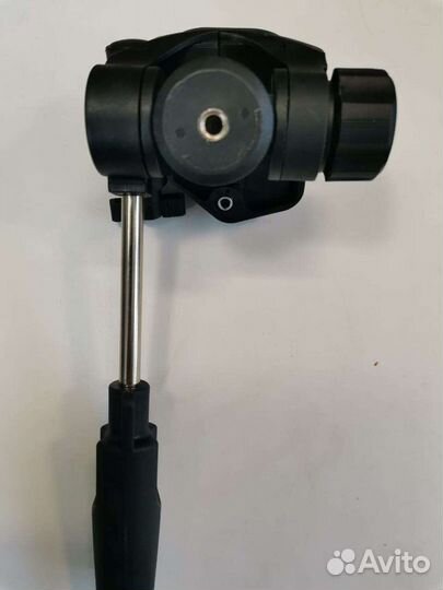 Штативная головка