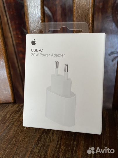 Apple 20W USB-C Power Adapter