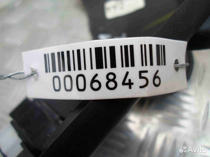 Кнопка аварийной сигнализации Ford Explorer 4