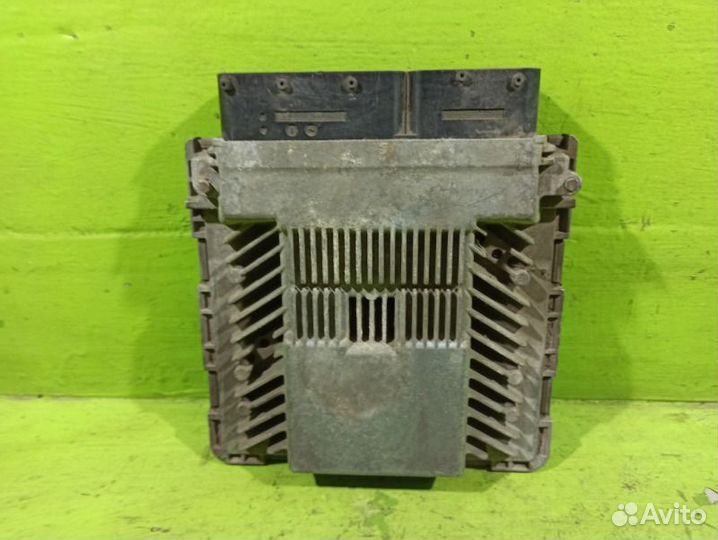 Блок управления двигателем Audi A8 D3