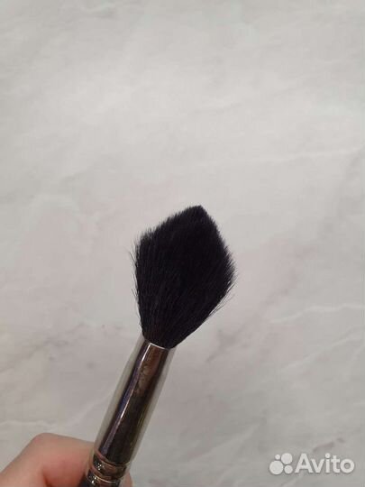 Кисть Mac 129 S Powder Blush