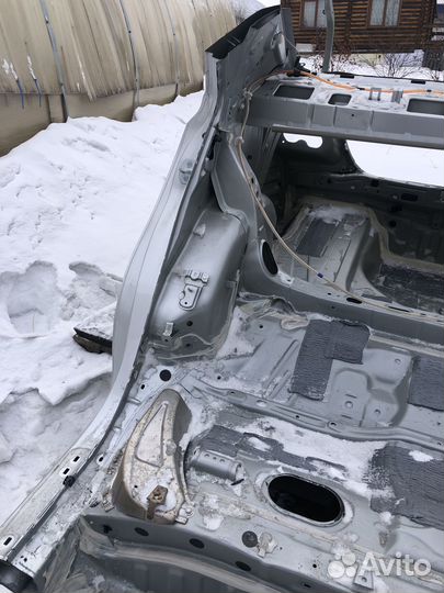 Продам задний спил. Rearcut Toyota Allion ZRT265