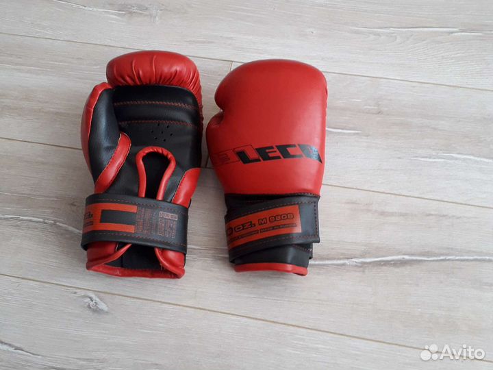 Боксерские перчатки10 oz