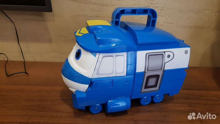 Поли Робокар