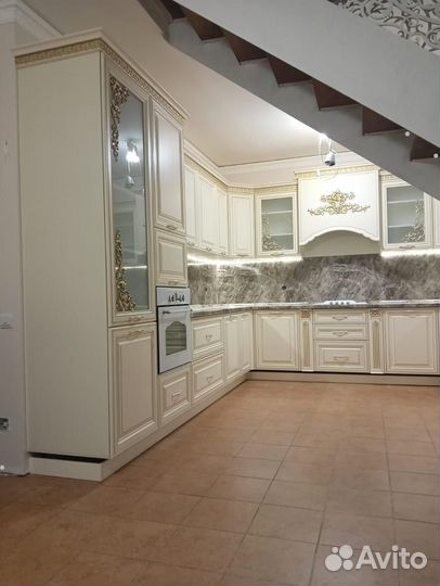 Кухонный гарнитур новый