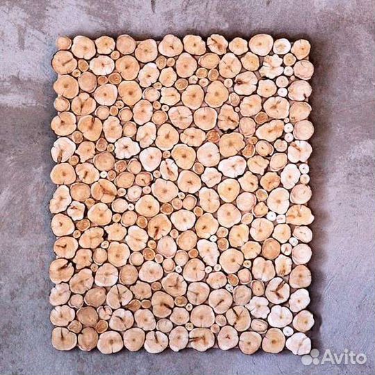 Панно из можжевельника