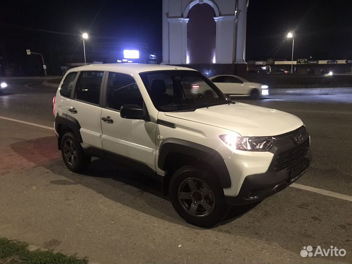 Фара niva travel