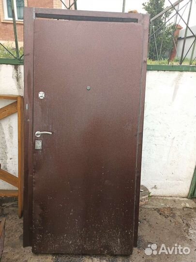 Дверь входная железная бу для квартиры