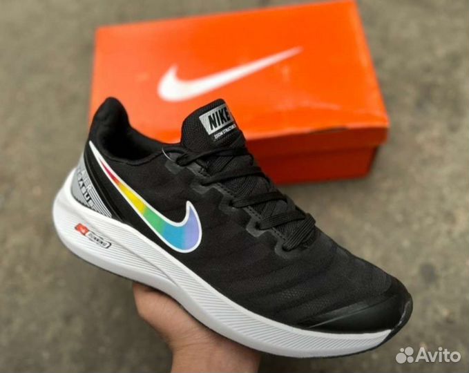 Мужские кроссовки Nike новые