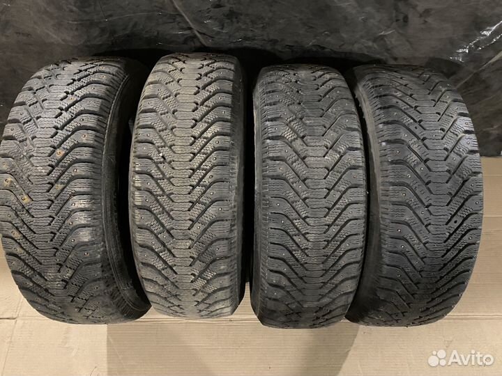 Goodyear UltraGrip 500 SUV 235/65 R17 108T