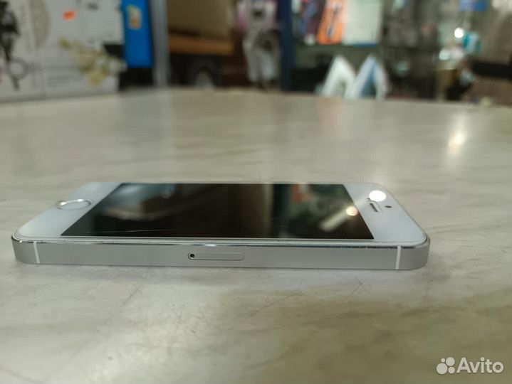 Телефон iPhone/айфон 5s