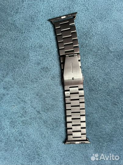 Металлический ремешок на часы apple watch