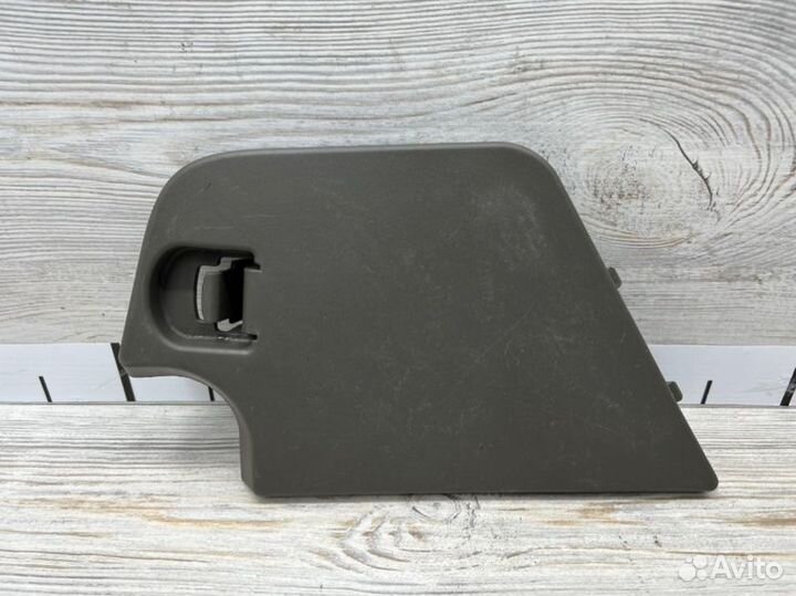 Крышка багажного отделения левая Kia Sportage (SL)