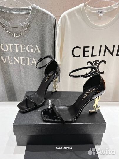 Босоножки кожаные Saint Laurent